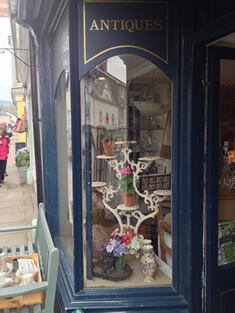 Ashburton boasts a range of boutique shops and emporiums